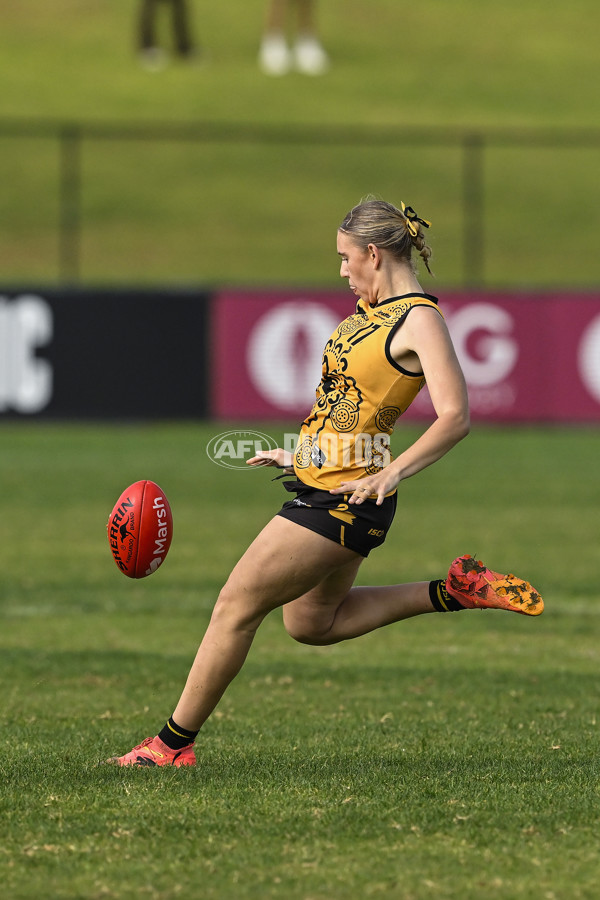 AFL National Championships U18 Girls 2025 - Western Australia v Vic Metro - A-60418478