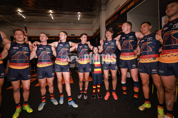 AFL 2025 Round 17 - Adelaide v Melbourne - A-60424869