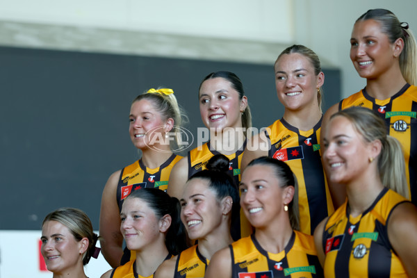 AFLW 2025 Media - Hawthorn Team Photo Day - A-60429886
