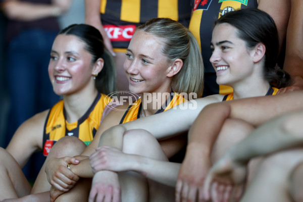 AFLW 2025 Media - Hawthorn Team Photo Day - A-60430181