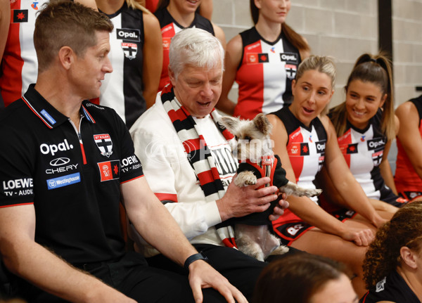AFLW 2025 Media - St Kilda Team Photo Day - A-60430204