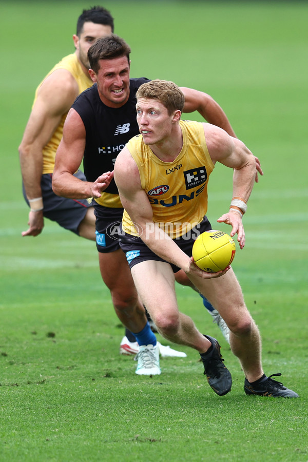 AFL 2025 Training - Gold Coast 090725 - A-60438691