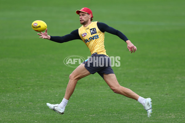 AFL 2025 Training - Gold Coast 090725 - A-60438696