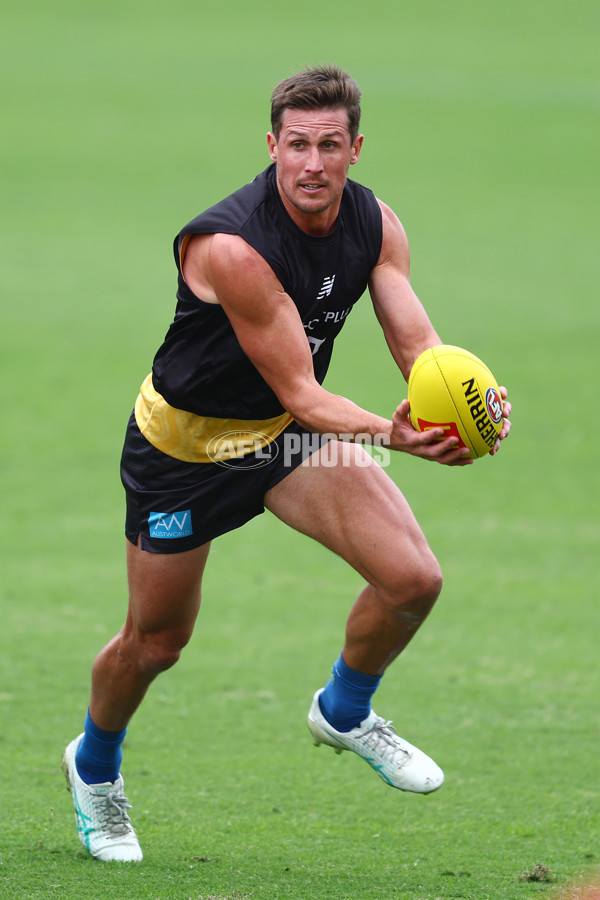 AFL 2025 Training - Gold Coast 090725 - A-60441647