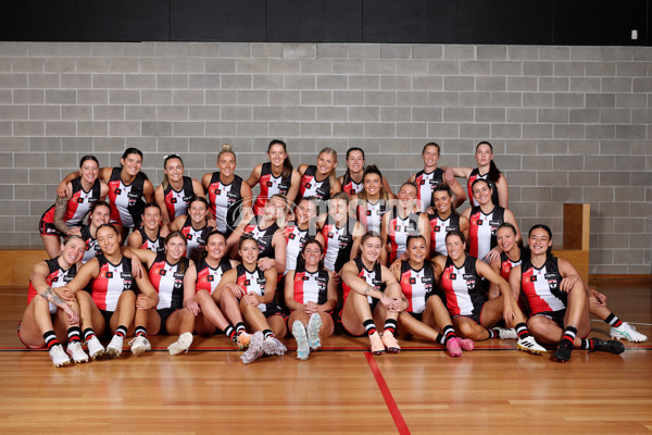 AFLW 2025 Media - St Kilda Team Photo Day - A-60443723