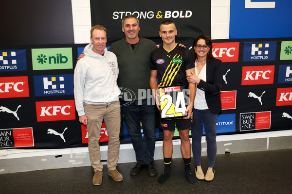 AFL 2025 Round 18 - Richmond v Essendon - A-60493566
