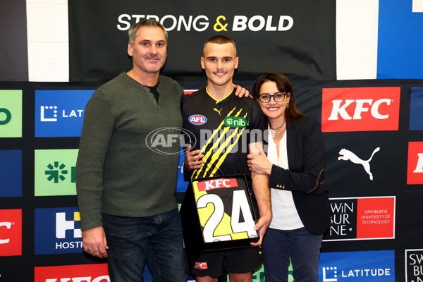 AFL 2025 Round 18 - Richmond v Essendon - A-60493568