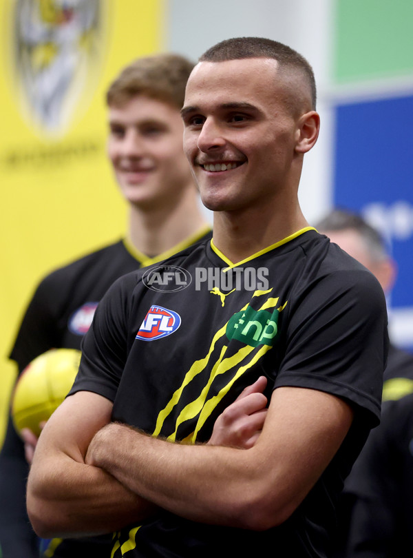 AFL 2025 Round 18 - Richmond v Essendon - A-60493574