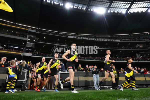 AFL 2025 Round 18 - Richmond v Essendon - A-60498345