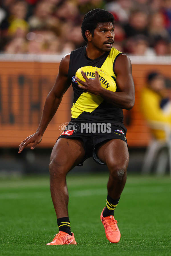 AFL 2025 Round 18 - Richmond v Essendon - A-60499461