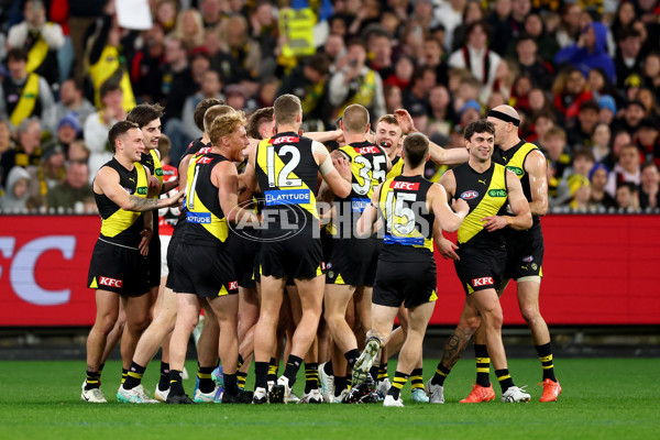 AFL 2025 Round 18 - Richmond v Essendon - A-60515339