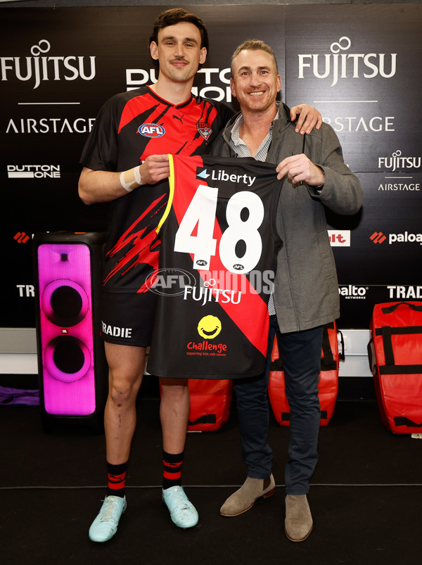 AFL 2025 Round 19 - Essendon v GWS - A-60592786