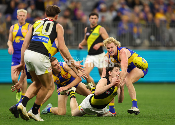 AFL 2025 Round 19 - West Coast v Richmond - A-60649698