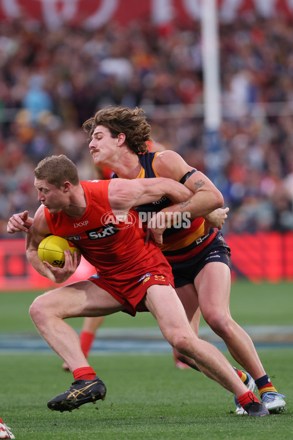AFL 2025 Round 19 - Adelaide v Gold Coast - A-60671585