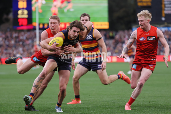AFL 2025 Round 19 - Adelaide v Gold Coast - A-60671604