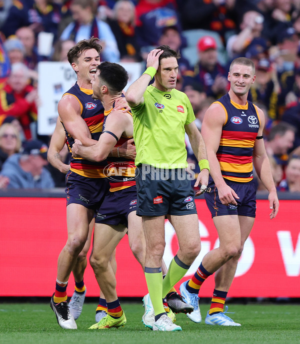 AFL 2025 Round 19 - Adelaide v Gold Coast - A-60674346