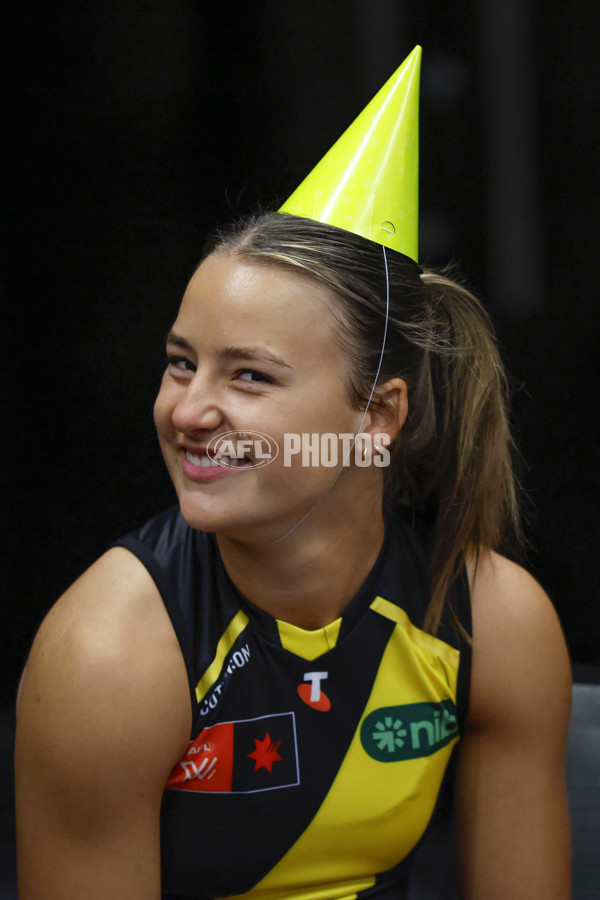 AFLW 2025 Media - Richmond Team Photo Day - A-60717290