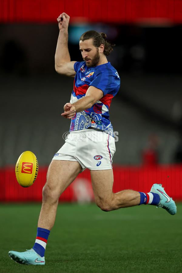 AFL 2025 Round 20 - Essendon v Western Bulldogs - A-60729338