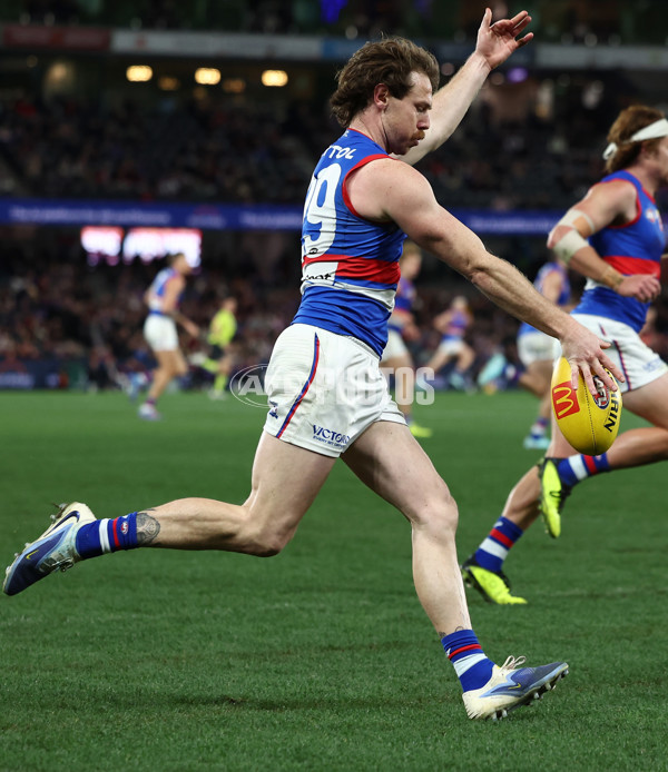 AFL 2025 Round 20 - Essendon v Western Bulldogs - A-60742875