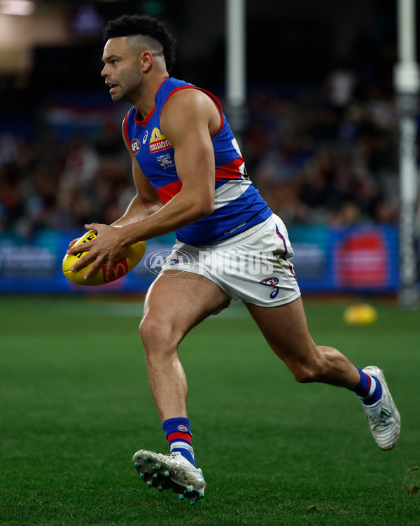 AFL 2025 Round 20 - Essendon v Western Bulldogs - A-60751350