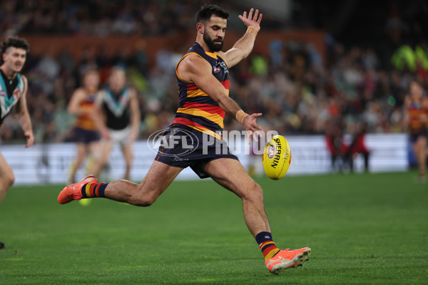 AFL 2025 Round 20 - Adelaide v Port Adelaide - A-60781172