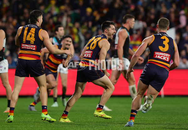 AFL 2025 Round 20 - Adelaide v Port Adelaide - A-60781185