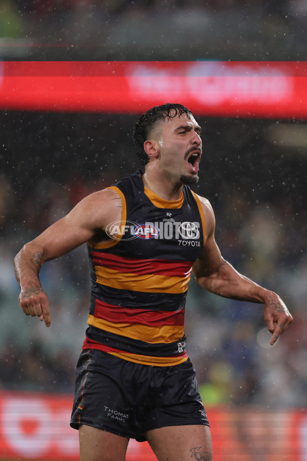 AFL 2025 Round 20 - Adelaide v Port Adelaide - A-60785800