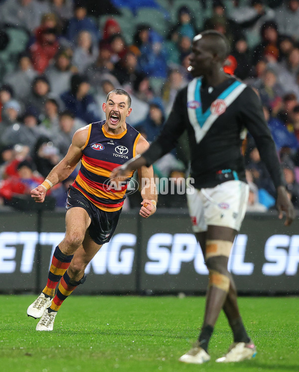 AFL 2025 Round 20 - Adelaide v Port Adelaide - A-60788633