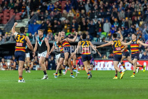 AFL 2025 Round 20 - Adelaide v Port Adelaide - A-60791006