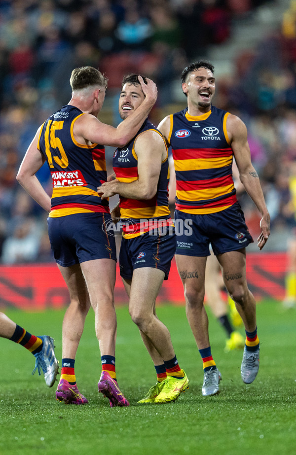AFL 2025 Round 20 - Adelaide v Port Adelaide - A-60791007
