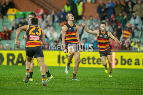 AFL 2025 Round 20 - Adelaide v Port Adelaide - A-60791041