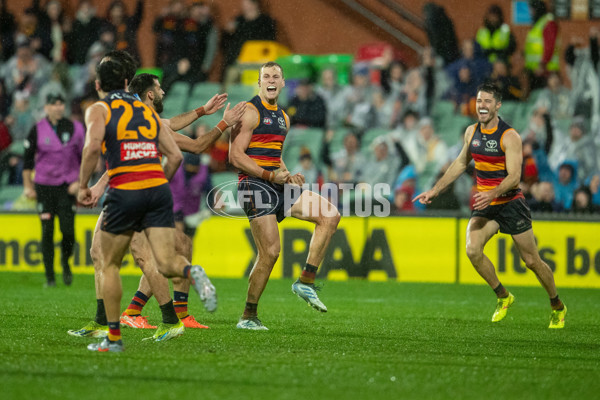 AFL 2025 Round 20 - Adelaide v Port Adelaide - A-60791042