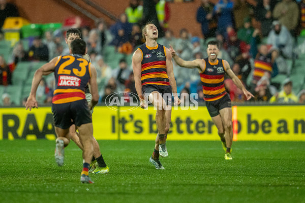 AFL 2025 Round 20 - Adelaide v Port Adelaide - A-60791334