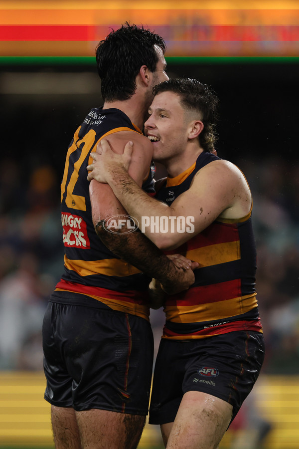 AFL 2025 Round 20 - Adelaide v Port Adelaide - A-60793284