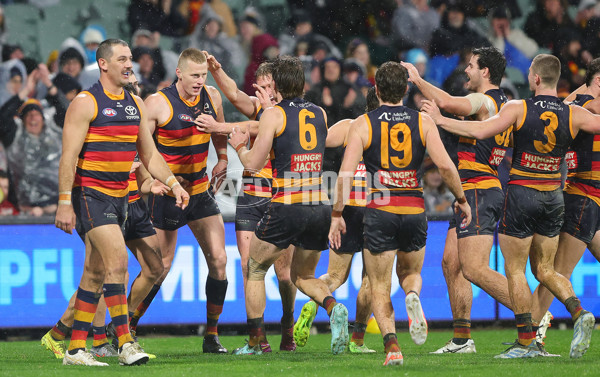 AFL 2025 Round 20 - Adelaide v Port Adelaide - A-60795735