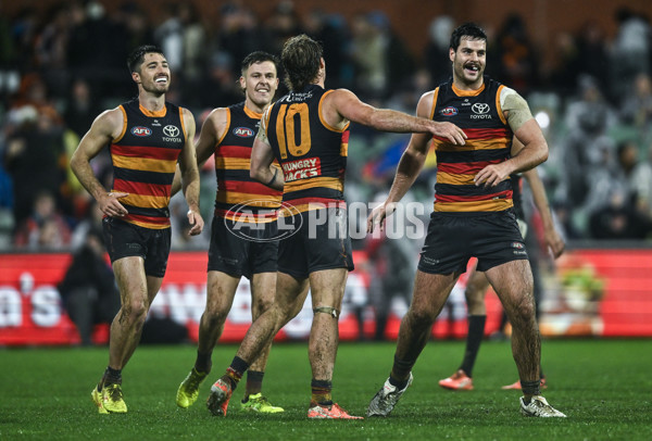 AFL 2025 Round 20 - Adelaide v Port Adelaide - A-60796568
