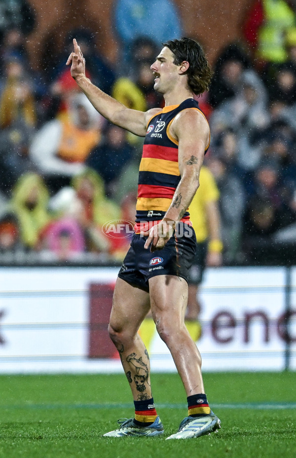 AFL 2025 Round 20 - Adelaide v Port Adelaide - A-60799128