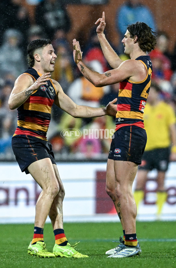 AFL 2025 Round 20 - Adelaide v Port Adelaide - A-60799129