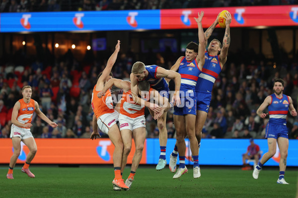 AFL 2025 Round 21 - Western Bulldogs v GWS - A-60844516