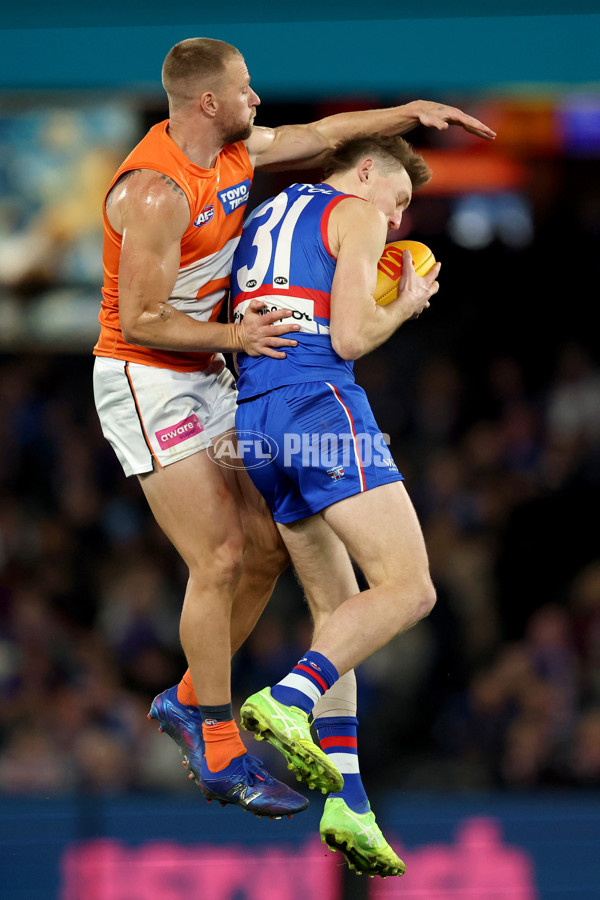 AFL 2025 Round 21 - Western Bulldogs v GWS - A-60849755