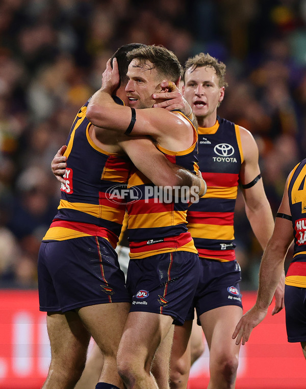 AFL 2025 Round 21 - Adelaide v Hawthorn - A-60875573