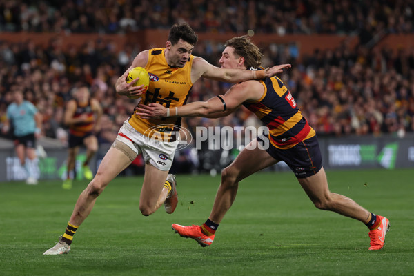 AFL 2025 Round 21 - Adelaide v Hawthorn - A-60890995