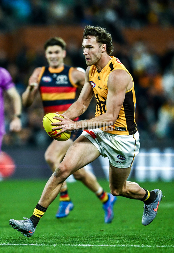 AFL 2025 Round 21 - Adelaide v Hawthorn - A-60898233