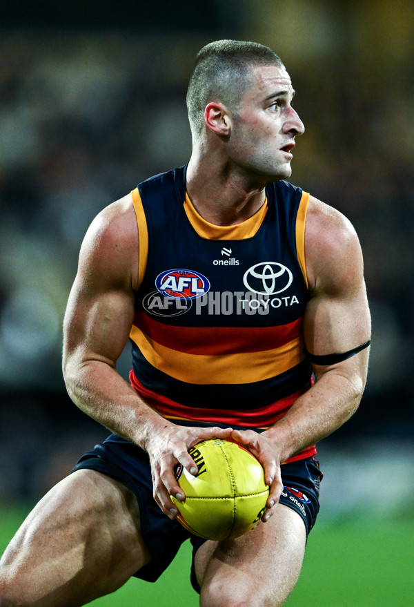 AFL 2025 Round 21 - Adelaide v Hawthorn - A-60905485