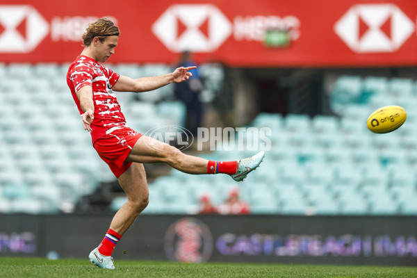 AFL 2025 Round 21 - Sydney v Essendon - A-60993736