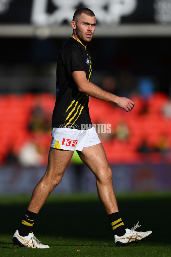 AFL 2025 Round 21 - Gold Coast v Richmond - A-60996171