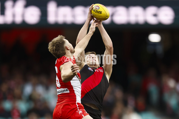 AFL 2025 Round 21 - Sydney v Essendon - A-60999144