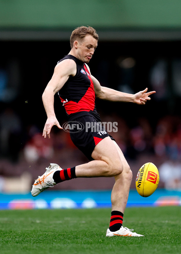 AFL 2025 Round 21 - Sydney v Essendon - A-60999582