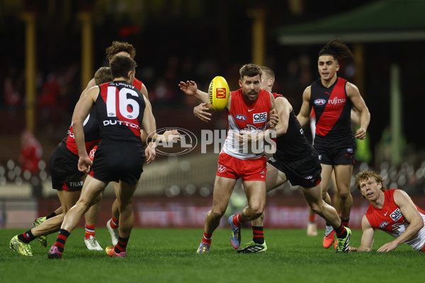 AFL 2025 Round 21 - Sydney v Essendon - A-61007753