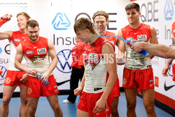 AFL 2025 Round 21 - Sydney v Essendon - A-61010143